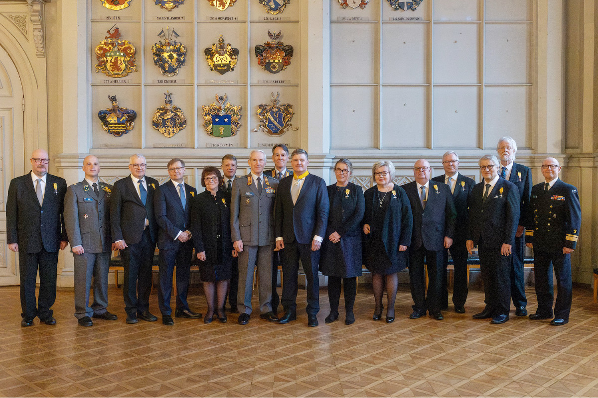 Totalt 12 personer belönades.